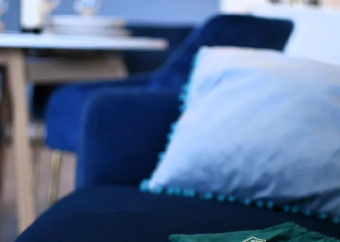 Captain-cook, Parking, Spa-voucher, Next To Aquarius